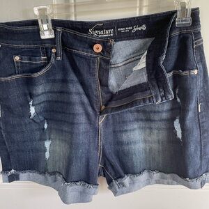 Levi Strauss women’s  Jean shorts.